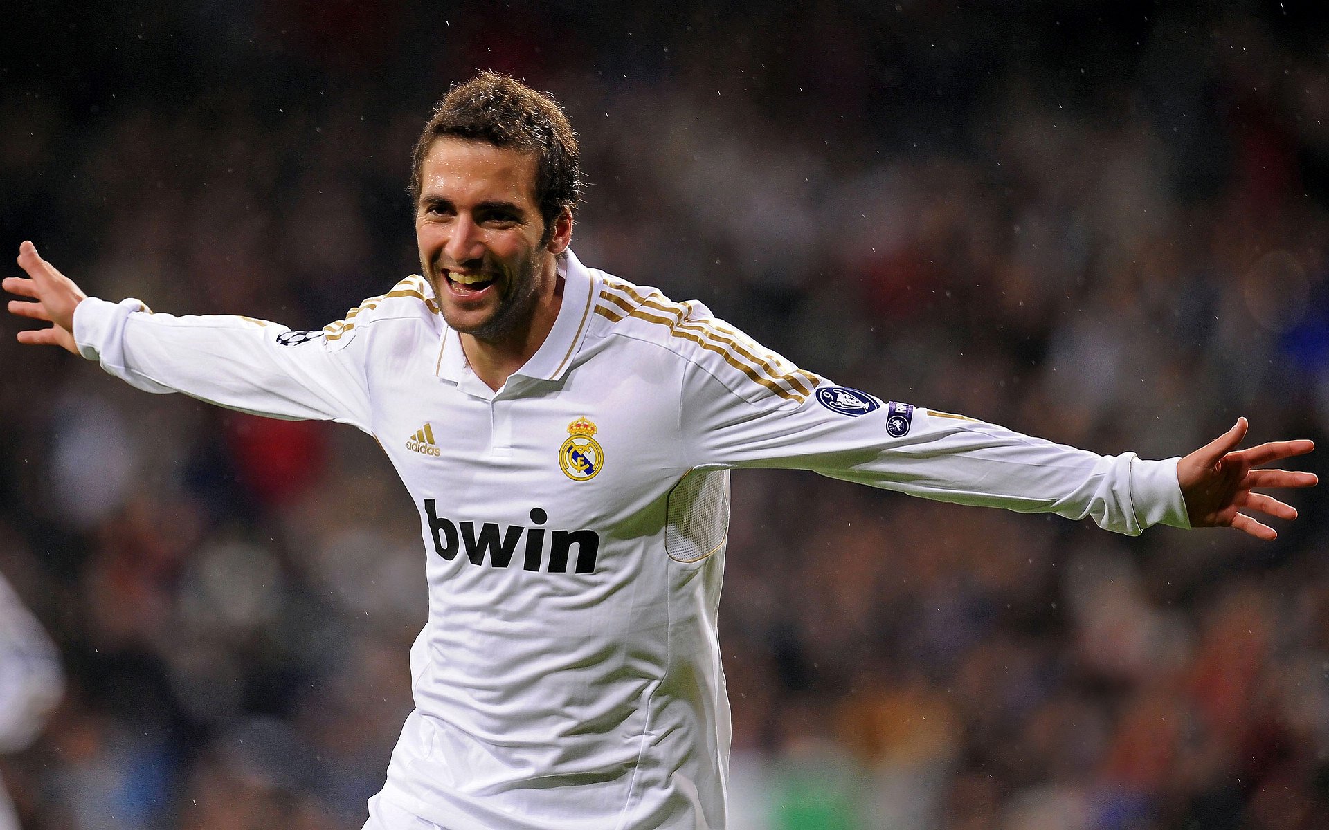 天神下凡！东契奇生涯第二十赛季封神之战，独行侠主场彻底燃爆